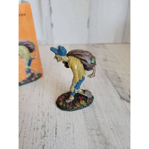 Dept 56 4030785 finger food tonight Halloween Village accessory - Picture 4 of 8